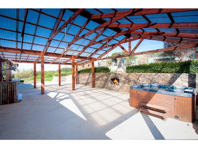 49 Glenhaven Court, Gisborne South VIC 3437