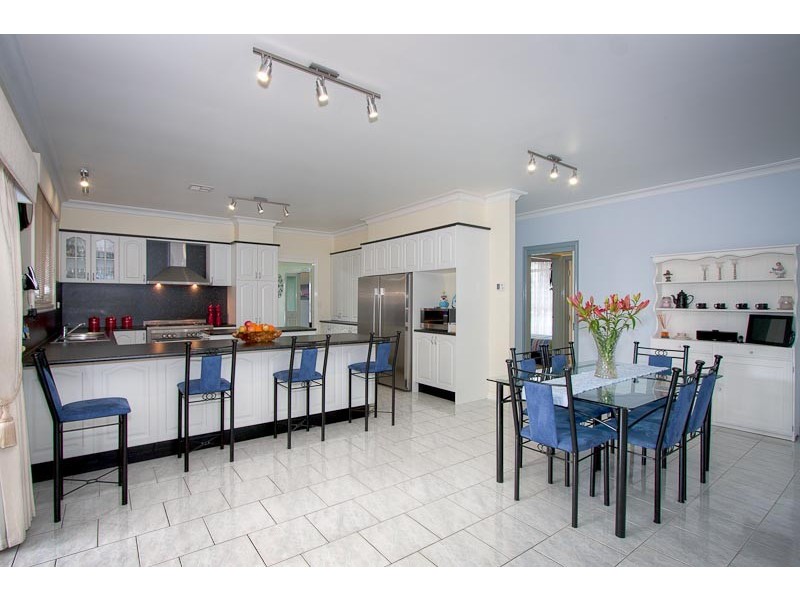 8 Jacksons Creek Way, Gisborne VIC 3437