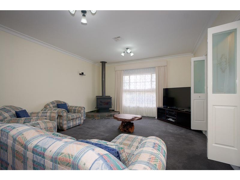 8 Jacksons Creek Way, Gisborne VIC 3437