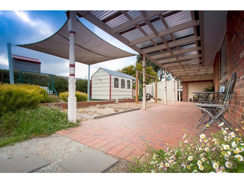 8 Jacksons Creek Way, Gisborne VIC 3437