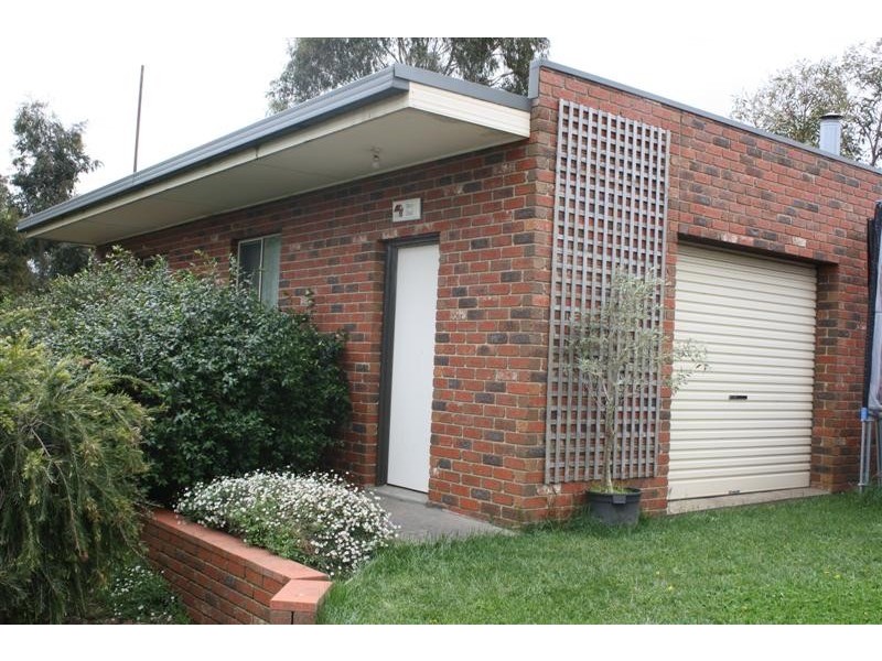 8 Jacksons Creek Way, Gisborne VIC 3437