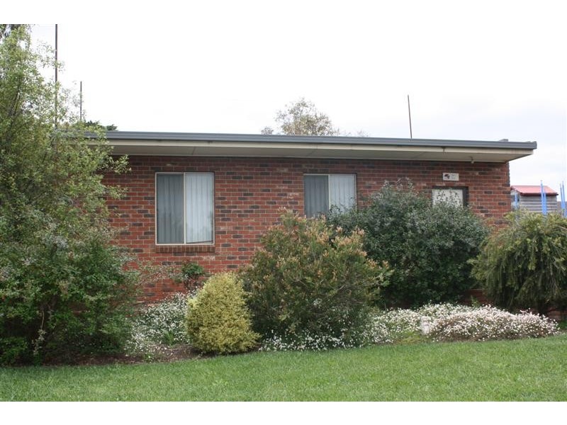 8 Jacksons Creek Way, Gisborne VIC 3437