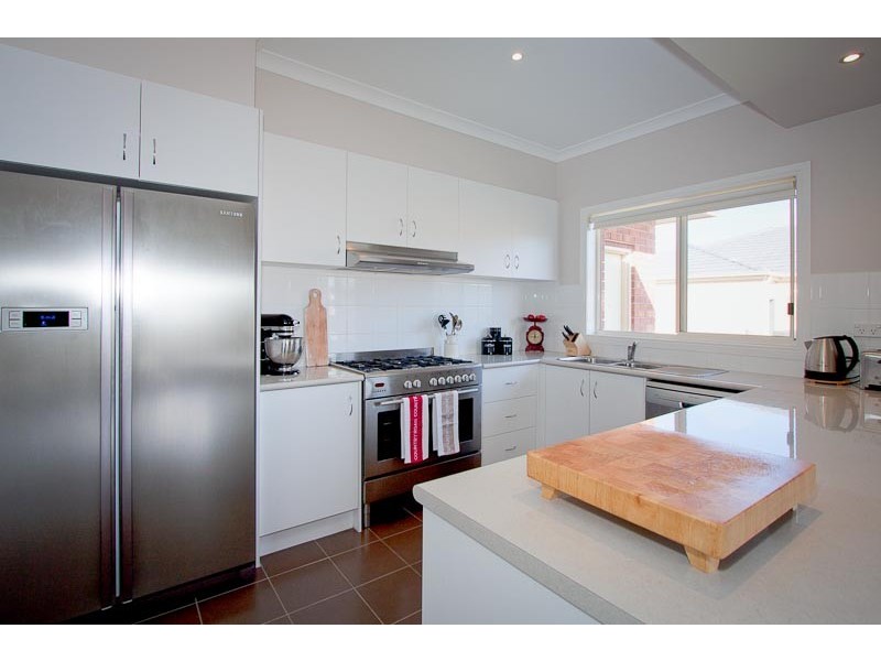 3 Thomas Place, Gisborne VIC 3437