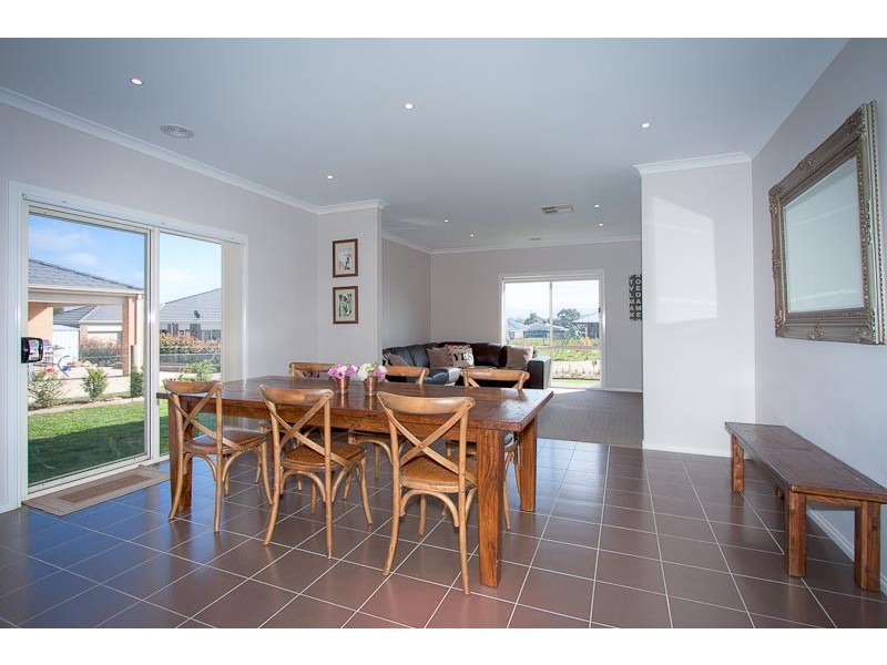 3 Thomas Place, Gisborne VIC 3437