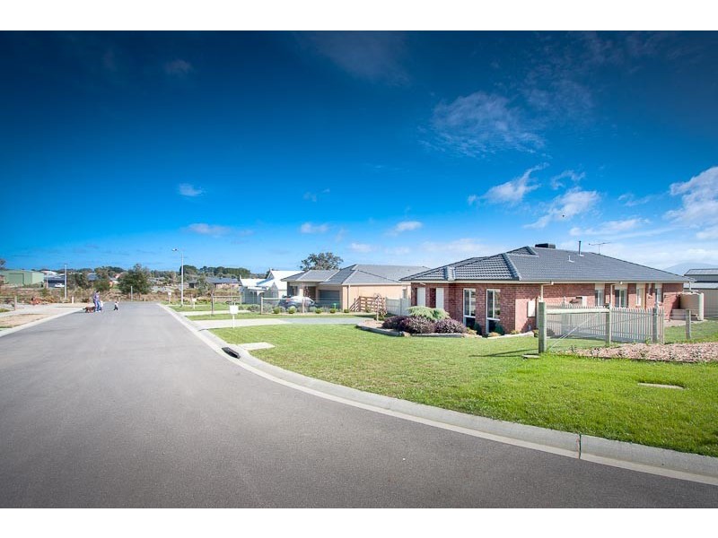 3 Thomas Place, Gisborne VIC 3437