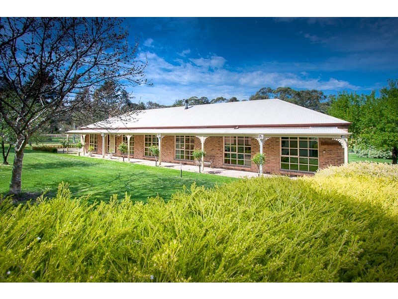 5 Hill Street, Macedon VIC 3440