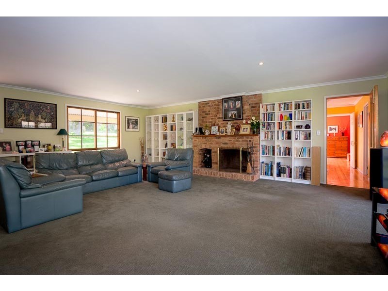 5 Hill Street, Macedon VIC 3440