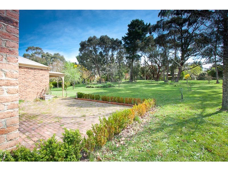 5 Hill Street, Macedon VIC 3440