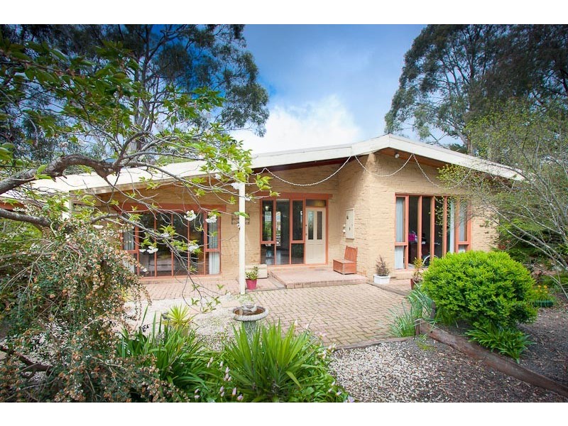 53 Smith Street, Macedon VIC 3440