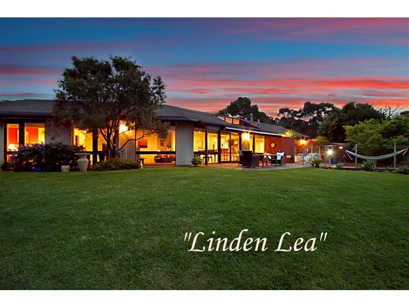 121 Benson Rd, Gisborne VIC 3437