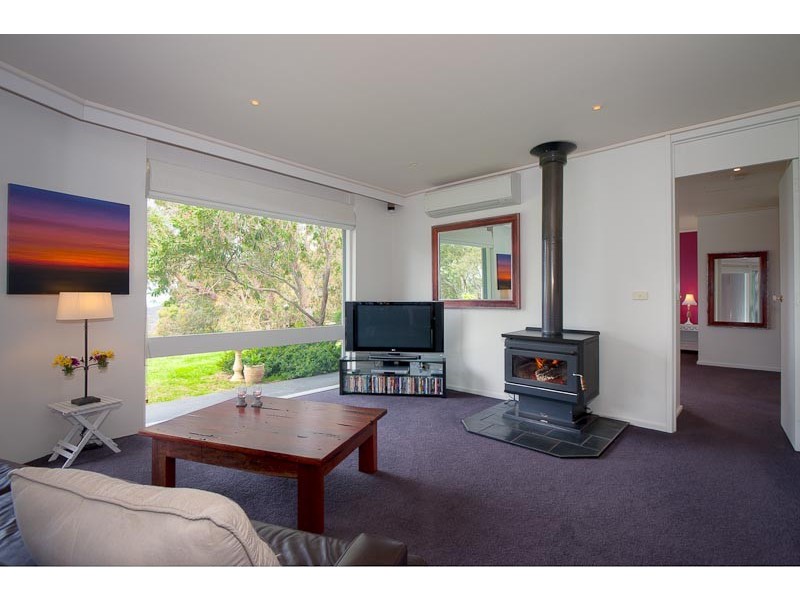 121 Benson Rd, Gisborne VIC 3437