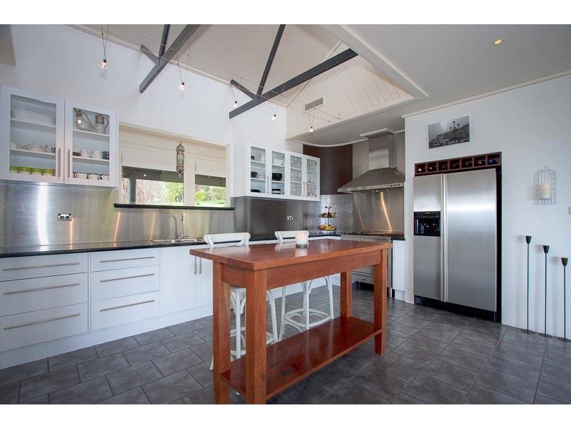 121 Benson Rd, Gisborne VIC 3437