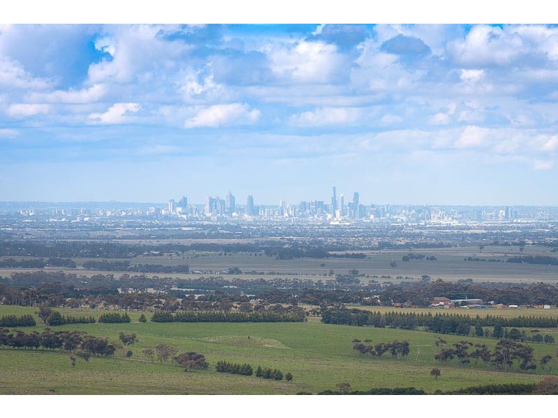 121 BENSON ROAD, Gisborne South VIC 3437