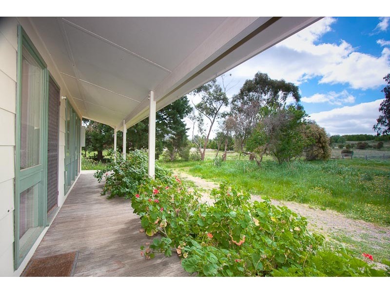 135 Pierce Road, New Gisborne VIC 3438