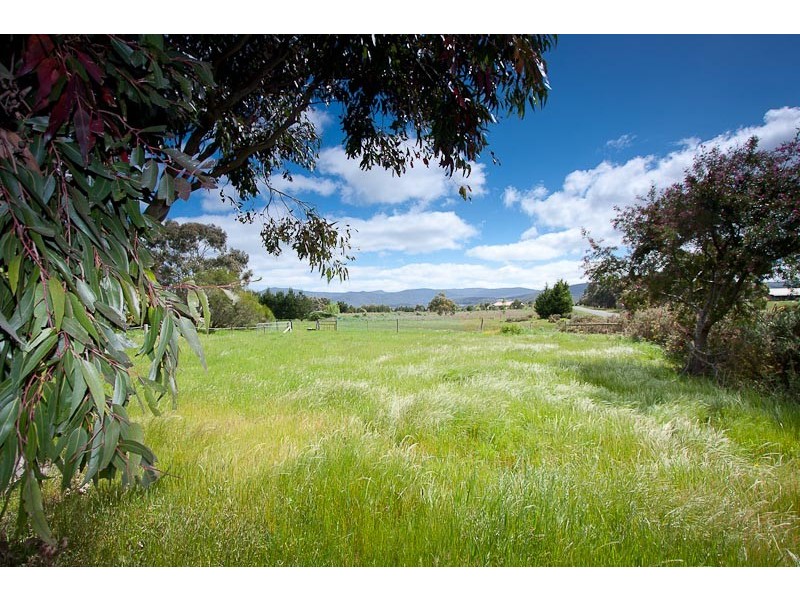135 Pierce Road, New Gisborne VIC 3438