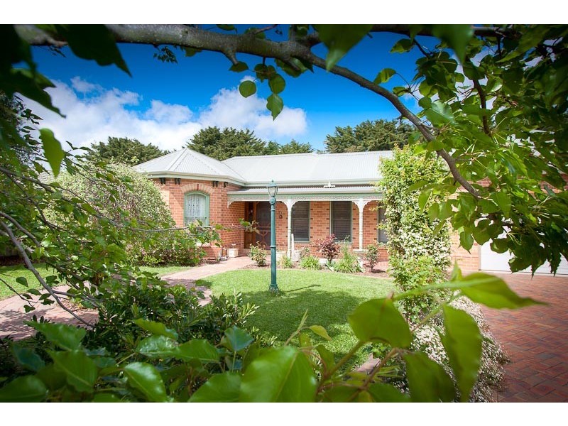 10 Dalray Crescent, New Gisborne VIC 3438