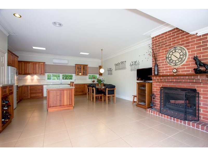 15 Skyline Drive, Gisborne VIC 3437