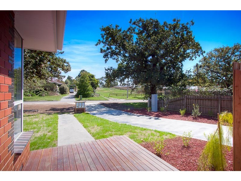 Unit 1/55 Stephen Street, Gisborne VIC 3437