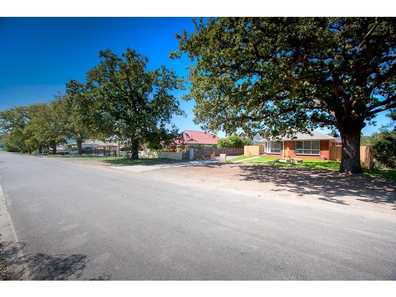 Unit 1/55 Stephen Street, Gisborne VIC 3437