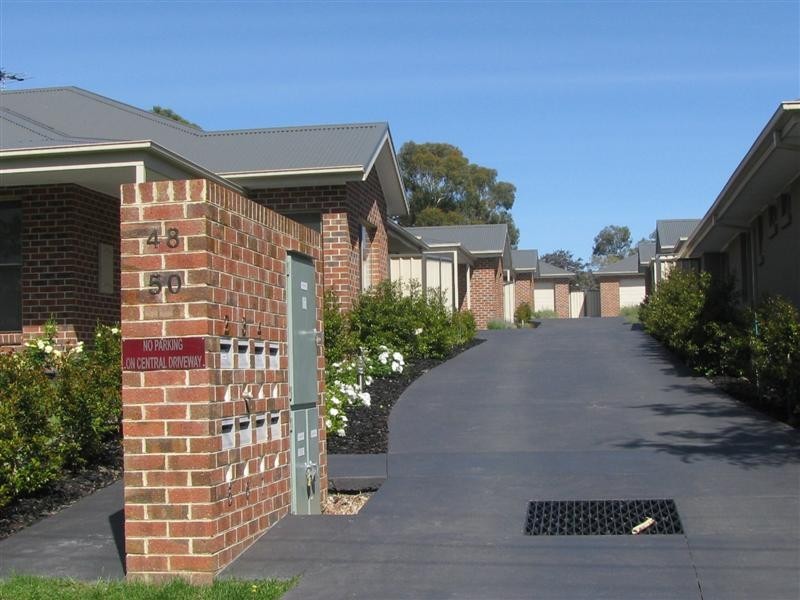 4/48-50 Stephen Street, Gisborne VIC 3437