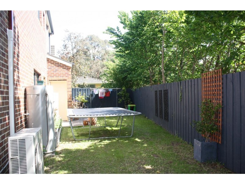 4/16 Calthorpe street, Gisborne VIC 3437