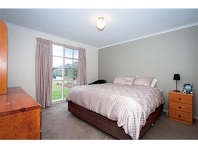 7 Sunnypark Close, Gisborne VIC 3437