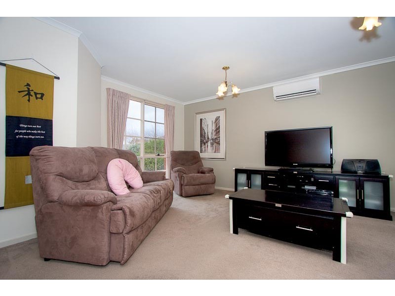 7 Sunnypark Close, Gisborne VIC 3437