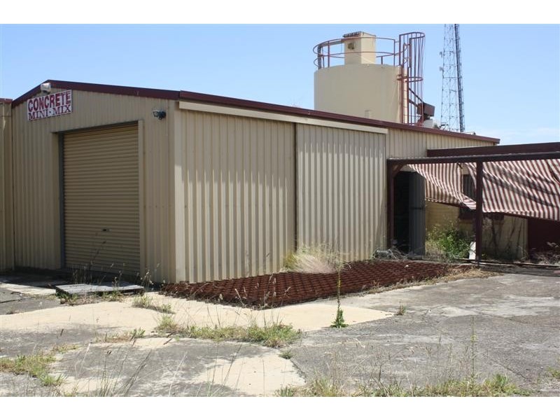 14 Norton Drive, Melton VIC 3337