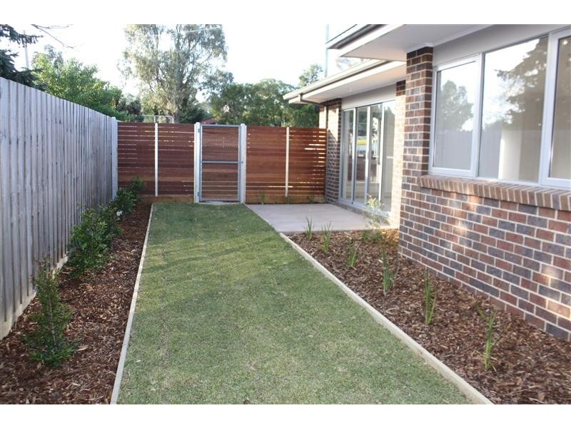 11 Morrow Rd, Gisborne VIC 3437