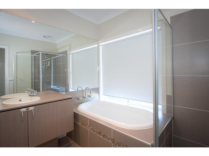 2 Pontvale Close, Gisborne VIC 3437