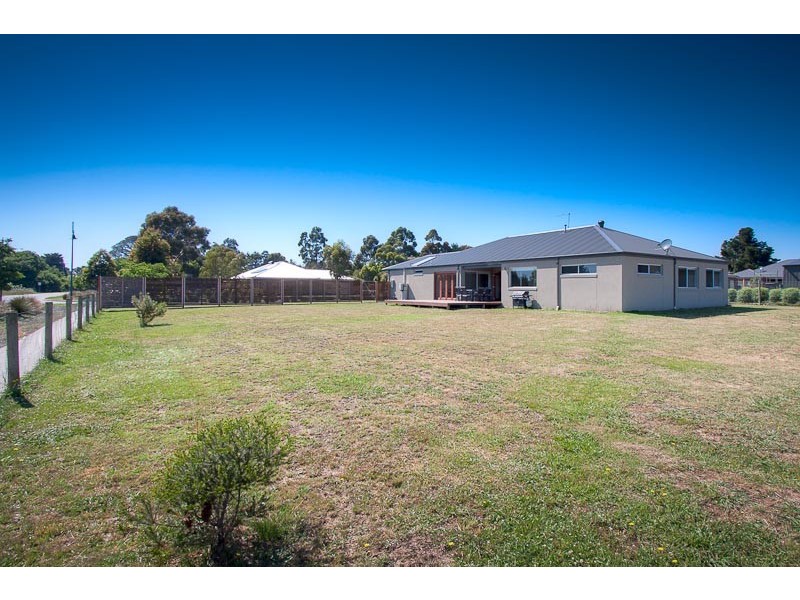 2 Pontvale Close, Gisborne VIC 3437