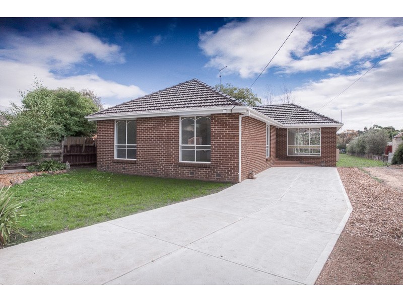 54 Murphy Street, Romsey VIC 3434