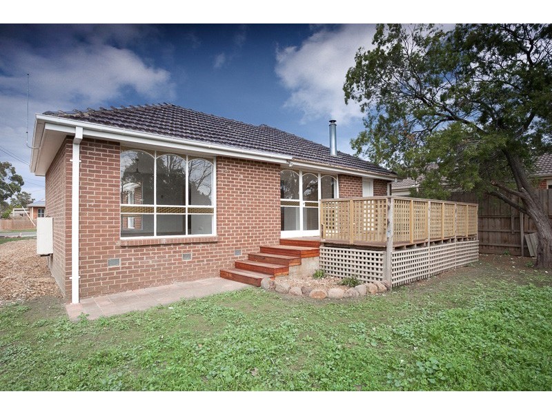 54 Murphy Street, Romsey VIC 3434