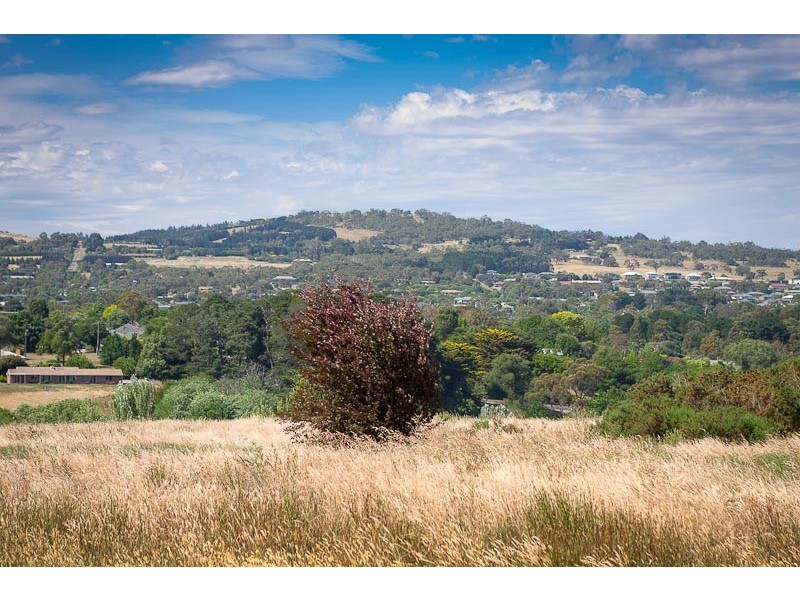 15 The Boulevard, Gisborne VIC 3437