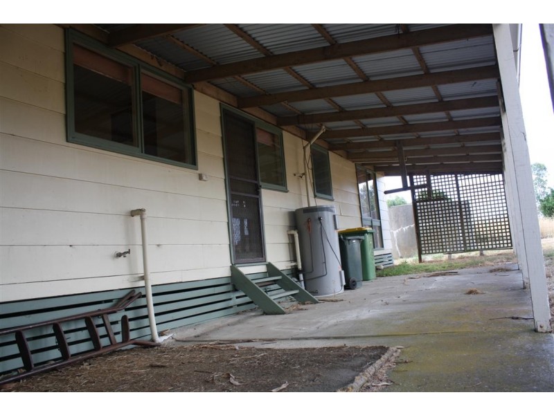 135 Pierce road, New Gisborne VIC 3438