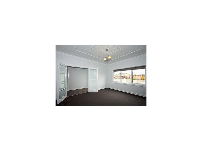 18 Howey st, Gisborne VIC 3437