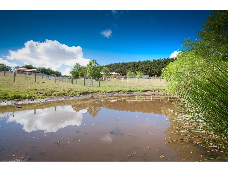 10 Benson Road, Gisborne VIC 3437