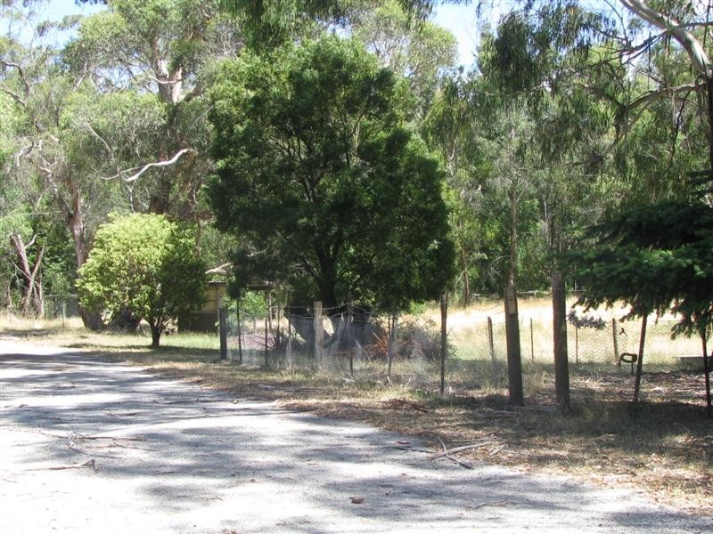 820 Bacchus Marsh Road, Bullengarook VIC 3437