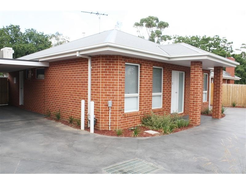 Unit 2/55 Stephen Street, Gisborne VIC 3437