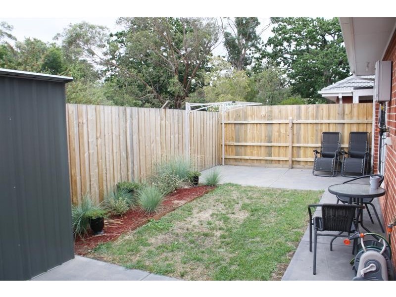 Unit 2/55 Stephen Street, Gisborne VIC 3437