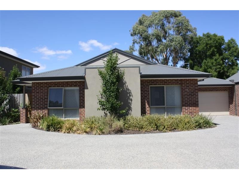 Unit 10/14-16 Rodney Street, Gisborne VIC 3437