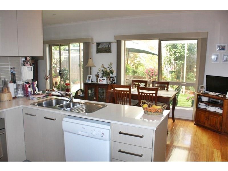 Unit 10/14-16 Rodney Street, Gisborne VIC 3437