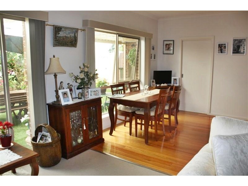 Unit 10/14-16 Rodney Street, Gisborne VIC 3437