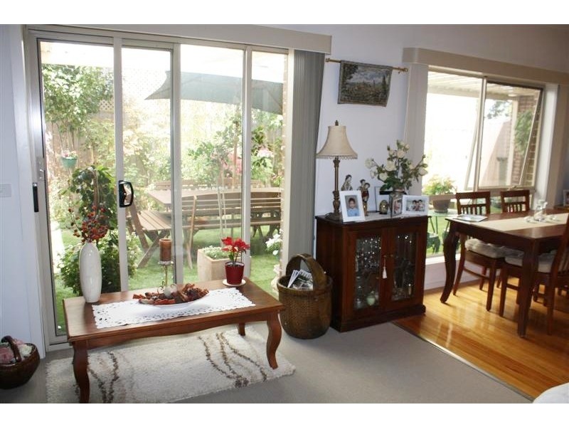 Unit 10/14-16 Rodney Street, Gisborne VIC 3437