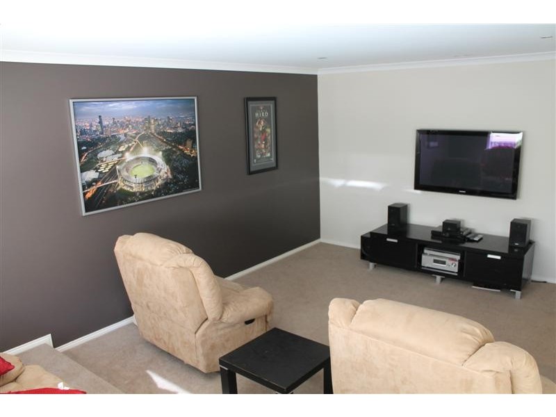 17 Pearce Court, Gisborne VIC 3437