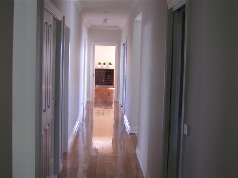 2A Howey Street, Gisborne VIC 3437