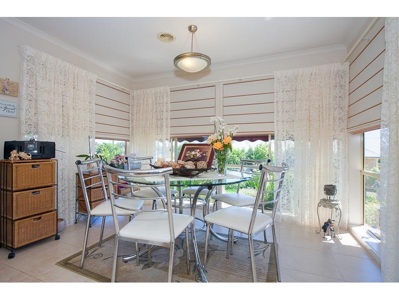 38 Wyralla Crescent, Gisborne VIC 3437