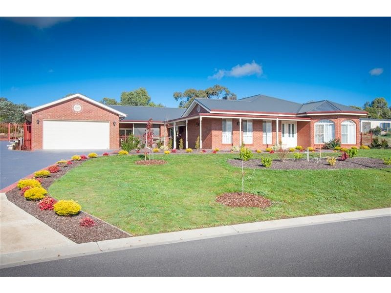 5-6 Freeman Court, Gisborne VIC 3437