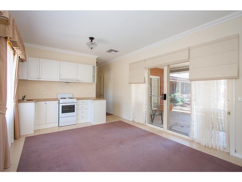 5-6 Freeman Court, Gisborne VIC 3437