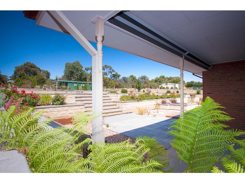 5-6 Freeman Court, Gisborne VIC 3437